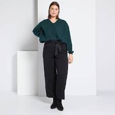 Une large sélection de pantalons pour femme disponible en grandes tailles chez kiabi. Pantalon Large Ceinture Satinee Grande Taille Femme Noir Kiabi 22 00