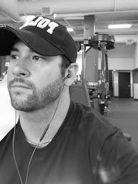 I ain't met a girl with her own Crib, Own Car , money & a queen size bed  yet 🤔🤣