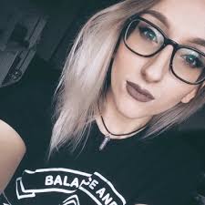 Rachel Struthers (@RachStruthers)