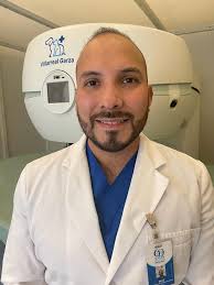 MVZ Erick Rolando Collazo González