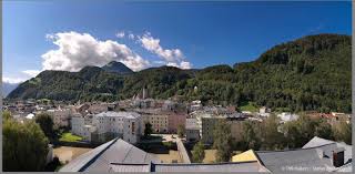 Yer bulmada kolaylık ve muhteşem fiyatlar. Halleiner Altstadt