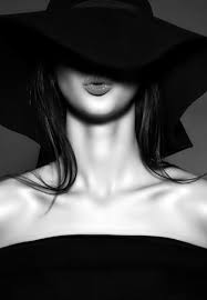 Black And White Photoshoot At Home Pin By Home Design On Nero Bianco Fashion Photography Poses Photography Poses Women Photography Women