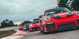 Price details, trims, and specs overview, interior features, exterior design, mpg and mileage capacity, dimensions. Rennteam 2 0 De Forum Official 911 Gt2 Rs 2017 Page90