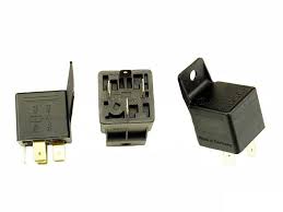 They perform switching operations and allow rated switching currents of up to 25 a. Bosch 0332019157 Multi Purpose Relay 40 Amp With 4 Terminal Connector And Bracket Audi Porsche Vw 007791011 0332014157 0332019103 0332019110
