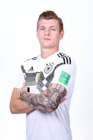 Willkommen auf der offiziellen website des fußballers und nationalspielers toni kroos. Toni Perfect Kroos Semi Hiatus Toni Kroos Of Germany Pose For A Photo During The Toni Kroos Germany National Football Team Sports Celebrities