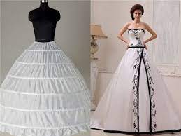 Composé d'une matière légère comme le tulle, le taffetas, le nylon ou le coton, c'est lui qui permet de donner du volume à la robe et d'en redessiner la forme. Comment Choisir Un Jupon Pour Votre Robe De Mariee Blog Officiel De Persun Fr Jupon Robe De Mariee Robe De Mariee Idees Vestimentaires