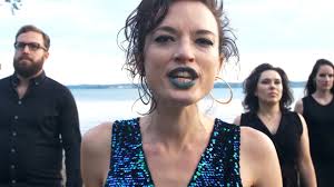 Phoebe Violet (Costa Rica, Österreich)