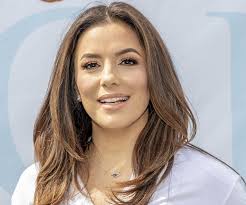 Elo features a lot of resources for eva fans including a gallery that boasts over 50,000 images of eva! Eva Longoria Biography Childhood Life Achievements Timeline