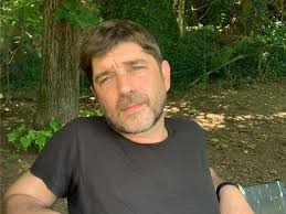 Pietro è un geniale ricercatore trentasettenne di neurobiologia, che ha sviluppato un rivoluzionario algoritmo per la modellizzazione teorica di. V4ehk3nb26wr6m