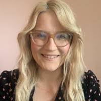 Jenna Cleary's Instagram, Twitter & Facebook