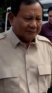 Presiden Prabowo Subianto menggunakan hak pilihnya dalam Pilkada 2024 di  TPS 08 Desa Bojongkoneng, Kecamatan Babakan Madang, Kabupaten Bogor, Jawa  Barat, Rabu (27/11/2024). Usai mencoblos, Prabowo ...