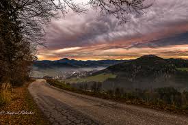 Das ybbstal kann auf stammgäste zählen. Morgennebel Uber Dem Ybbstal Foto Bild Landschaft Jahreszeiten Herbst Bilder Auf Fotocommunity