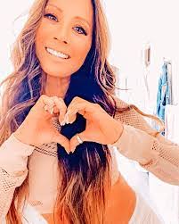 Kiana Koch's Instagram, Twitter & Facebook