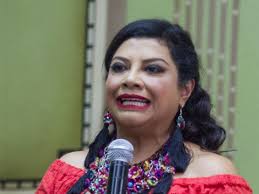 Conoces la trayectoria de tu nuevo alcalde? Aquí la tienes