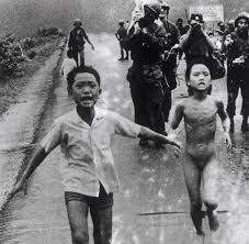 Für den konflikt wurden verschiedene namen verwendet. Vietnamkrieg Die Ganze Story Um Das Foto Vom Napalm Madchen Welt