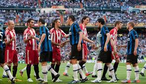 The knockout phase involved the 16 teams who finished in the top two in each of their groups in the group stage. Champions League Finale 2010 Duell Der Brillanten Arroganten Als Jose Mourinho Seinen Lehrmeister Auscoachte