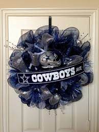 Pin By Rickie Lynn Smith On Dallas Cowboys Dallas Cowboys Wreath Dallas Cowboys Christmas Cowboys Wreath