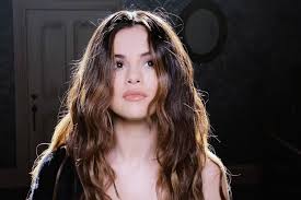 She started her acting and as well as a singing career with the series, barney and friends from 2002 to 2004. Grammys 2021 Selena Gomez S Rare Album Lose You To Love Me Rolling Stone