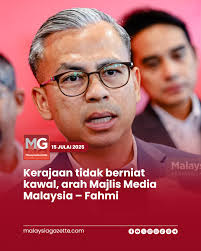 Kerajaan melalui Kementerian Komunikasi tidak berniat untuk mengawal  mahupun memberi arahan kepada agensi media tempatan dengan penubuhan Majlis  Media Malaysia. Menterinya, Datuk Fahmi Fadzil berkata, sebaliknya Majlis  Belia Malaysia berdaya mampan dan