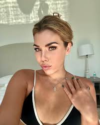 Karly Nichole (@karlynichole) • Instagram फोटोहरू र भिडियोहरू