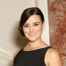 Abby Cote's Instagram, Twitter & Facebook