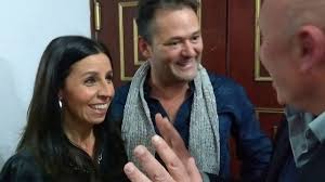 Cada noche showmatch acompaña con un humor que ya es característico en el programa. Nota A Roberto Pena Y Julieta Bal Luego Del Show En Necochea Youtube