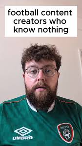 AJ Redmond (@ajredmondcomedy)