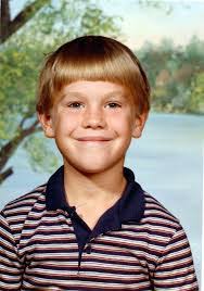 Eli Holt's Instagram, Twitter & Facebook