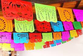 Ofrendas, decoraciones de altares y más. Decoracion Para Dia De Muertos Ideas Adornos Manualidades Para Dia De Muertos