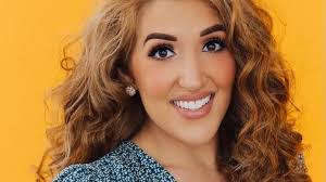 Katie Plott's Instagram, Twitter & Facebook