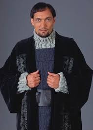 Bail organa was willing to die if that meant the empire would fall. Bail Organa S Senate Robes Bail Organa Star Wars Star Wars Ii Star Wars Fashion Star Wars Movie