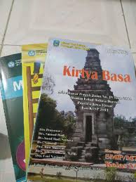 Pada subtema 1 ini terdiri dari 6 kegiatan pembelajaran yang harus. Kunci Jawaban Kirtya Basa Kelas 8 Bahasa Jawa Kirtya Basa Kelas 8 Dwiekastore Cuma Salah Paham Biasa Aja Kok Indo Inter