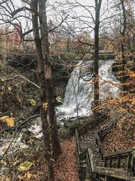 Cuyahoga valley national park is a conglomerate of city, county, state, and federal park areas. 19 Awesome Things To Do In Cuyahoga Valley National Park Pa On Pause