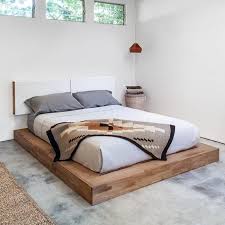 Modern Furniture And Decor For Your Home And Office En 2020 Lits Faits Maison Base De Lit En Bois Idees De Lit