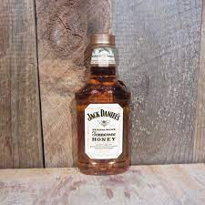 Maybe you would like to learn more about one of these? Jack Daniels Honey 200ml Half Pint Oak And Barrel