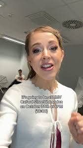 Lindsey Mooney's Instagram, Twitter & Facebook