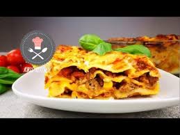 Leckere Lasagne Bolognese Bechamel Sauce Mein Lieblingsrezept Fur Lasagne Kikis Kitchen Youtube Lasagne Rezept Lasagne Bolognese Rezepte