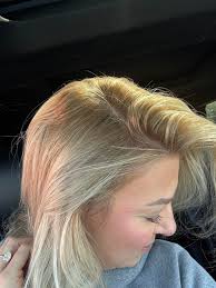 Can I lighten dark roots to level 7 or 8 without bleach?