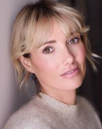 Natalie Medlock Profile & Bio