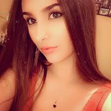 Victoria Burrell's Instagram, Twitter & Facebook