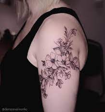 8 696 Likes 59 Comments Diana Severinenko Dianaseverinenko On Instagram Rosetattoo The Tat Wildflower Tattoo Flower Tattoo Shoulder Flower Tattoos