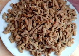 Rasa pedas, gurih, dan manisnya membuat siapapun akan ketagihan. Cara Memasak Usus Ayam Crispy Kekinian
