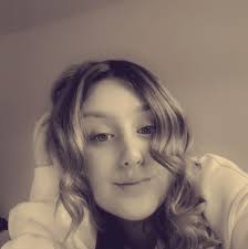 Can anyone recommend a really good hair salon to dye and style my daughters  hair obviously we don't want a mortgage to pay for it either