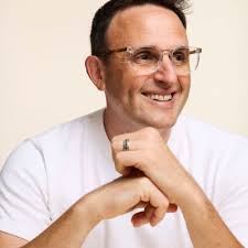 Interesting— but leaves me wondering about whether this example reinforces  a mindset that tertiery education is all about passive learning (listening  to lectures) followed by memorizing knowledge…