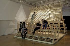 Les Doubles Faces D Une Maison Magique Bow Wow Architecture Architecture Design
