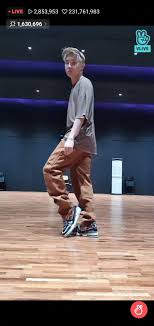 · on february 17, he was on vlive spending . Bts Member J Hope Danced His Heart Out On V Live In A Super Expensive Rs 3 Lakh Outfit