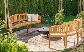 Although it is deemed expensive by many, soundproof fencing is the most effective tool to block noise from the road. Soundproof Your Garden David Domoney Get Growing