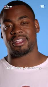 chris jones explaining the difference between joey b and josh allen 😂  #joeburrow #joshallen #micdup #nfltop100