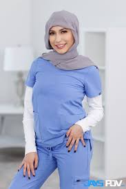 Babe in hijab Penelope Woods having sex in POV - Pichunter