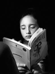 Thank you to Patty Moon for capturing Torey reading "Ivy & BEAN, Book 1",  by Annie Barrows and Sophie Blackall! We invite you to submit your own  photo to The Book Humans